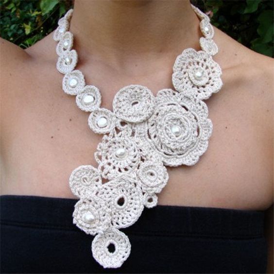 crochet pearl necklace